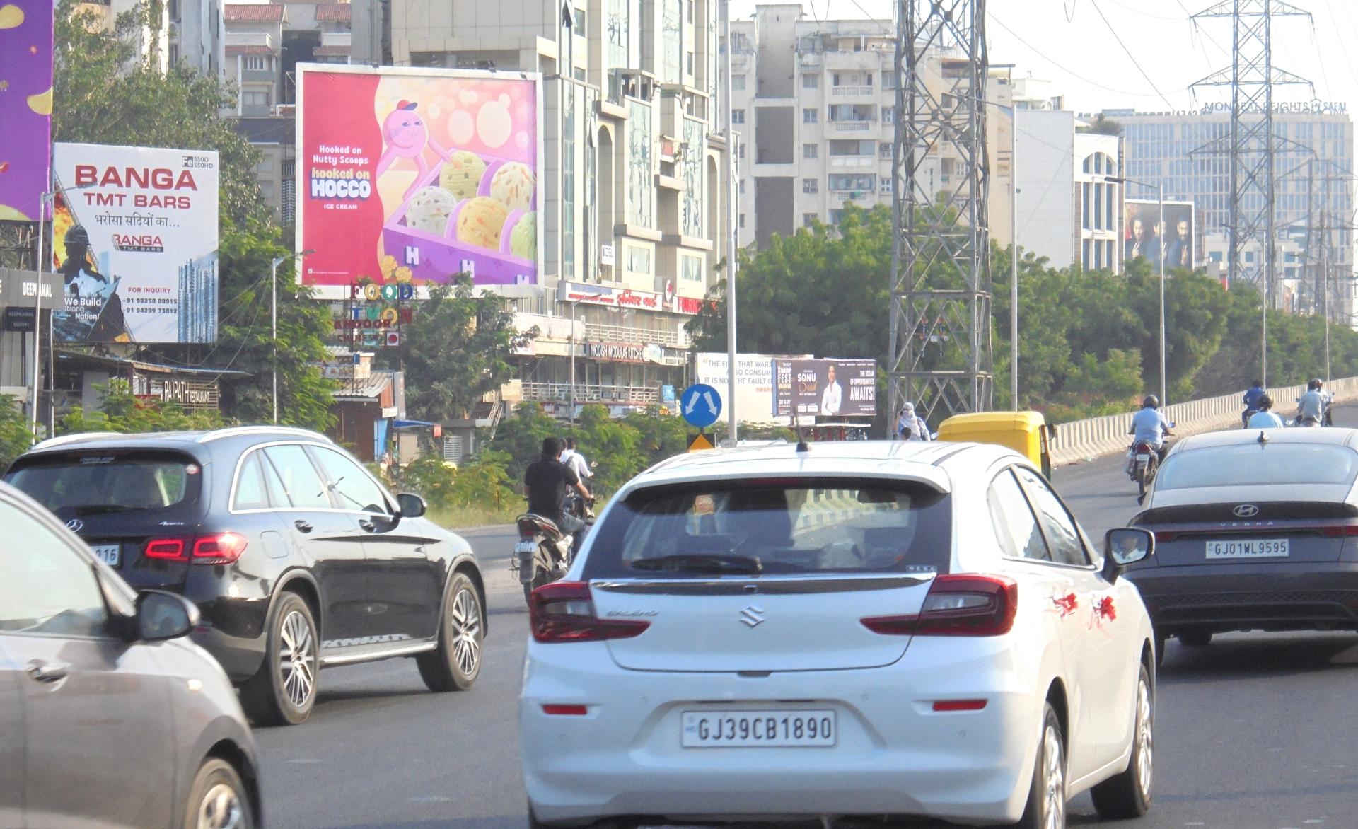 SG Road, Opp. Iscon Mall Tow. Karnavati Club